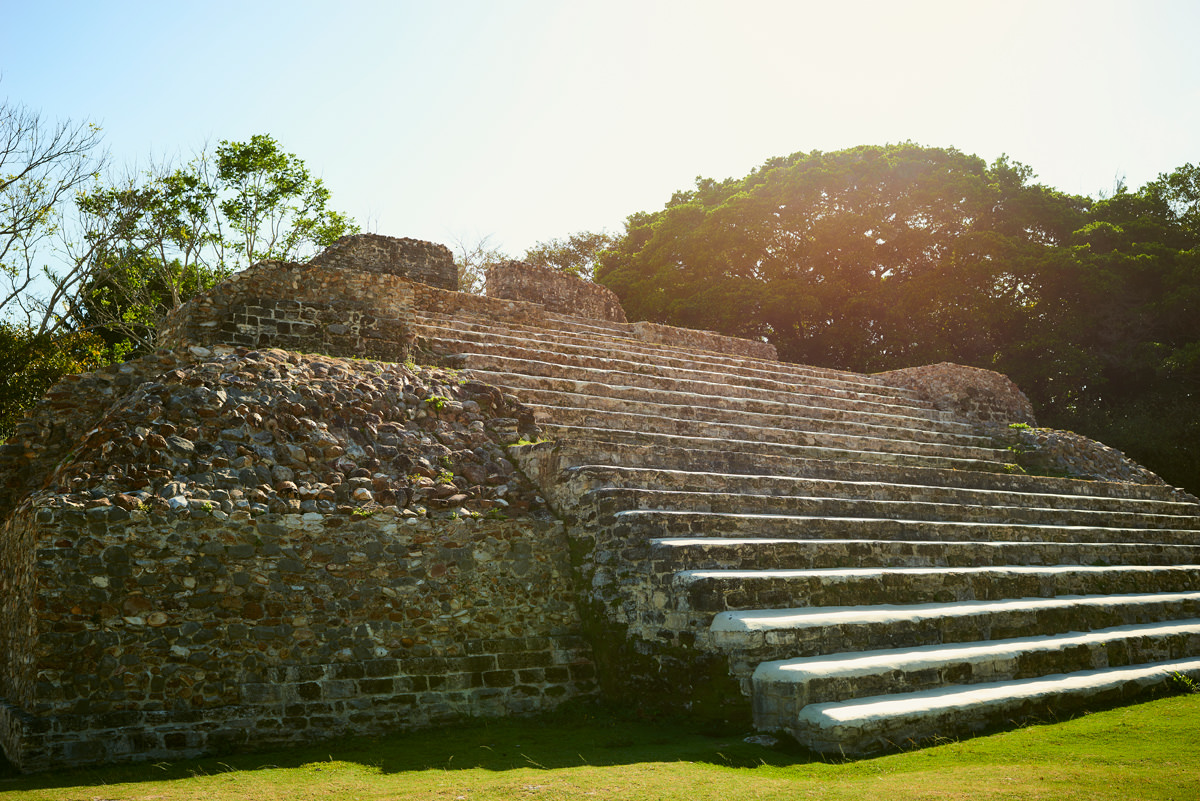 altun-ha-belize-mayan-temple5